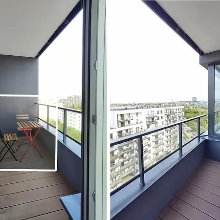 Elegant 3city With Parking In By Renters *
