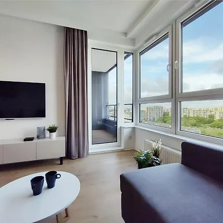 Apartment Elegant 3city With Parking In By Renters